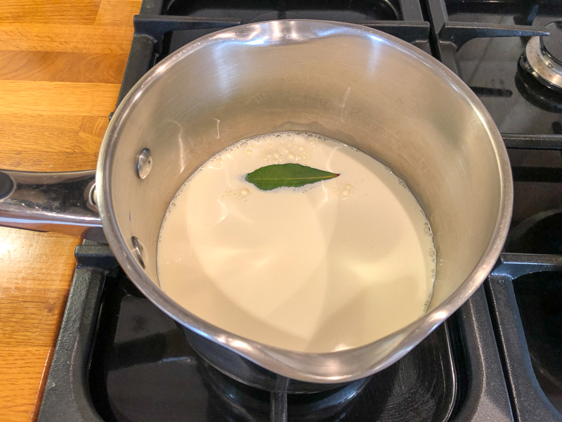 milk in saucepan for Sussex Smokie