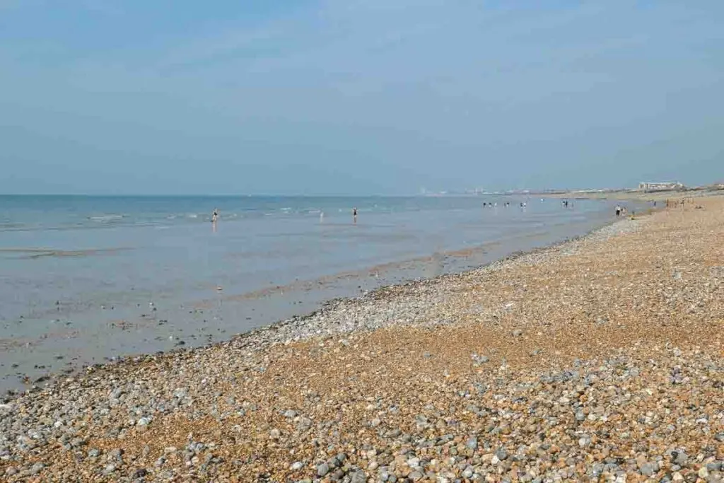 12-best-beaches-in-west-sussex-a-guide-to-visiting